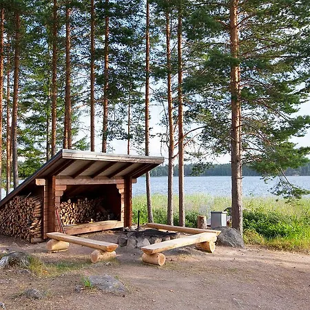 Lomakeskus Tommolansalmi Camping Suomenniemi
